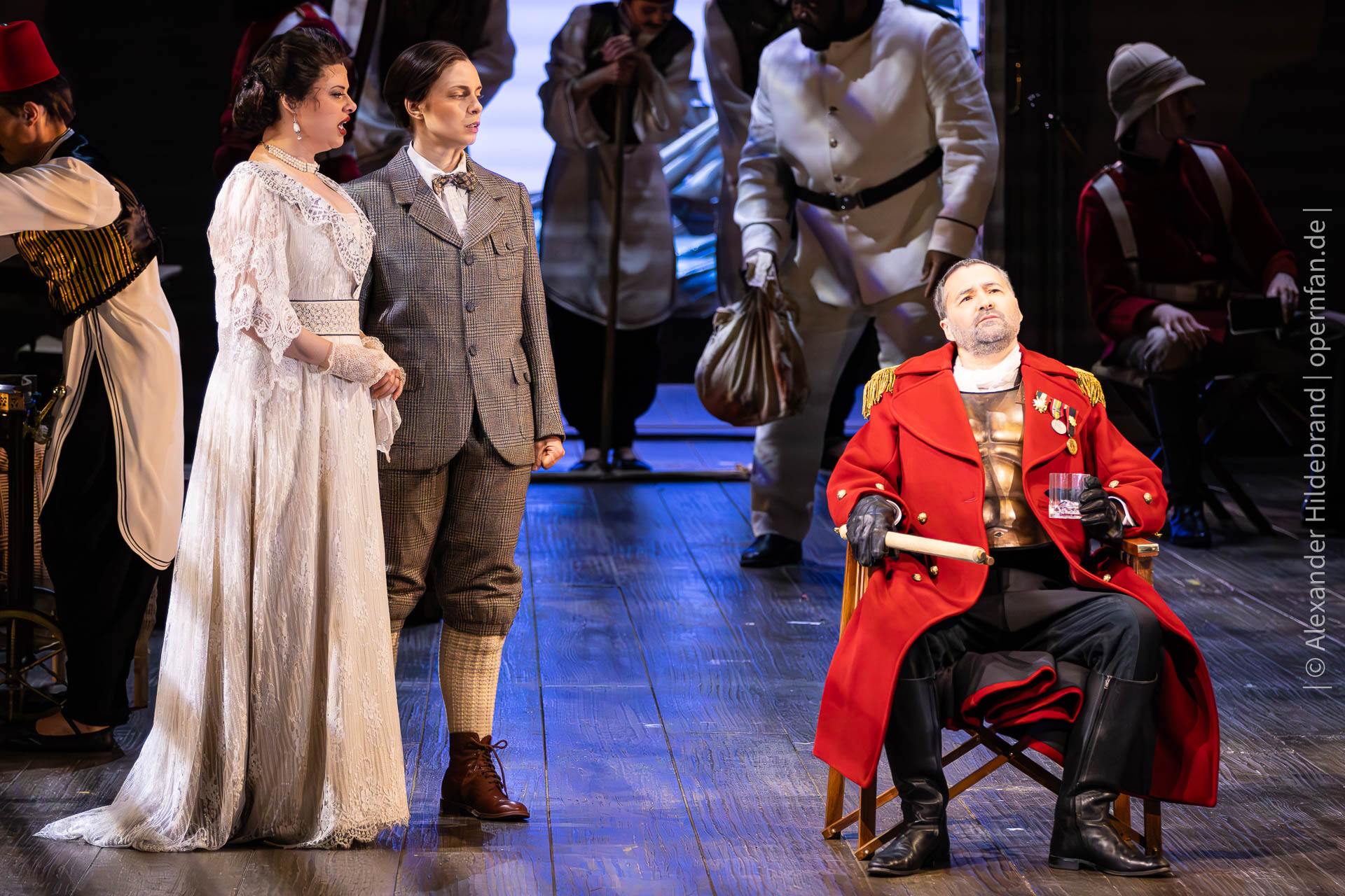 Cornelia (Stephanie Wake-Edwards), Sesto (Martina Baroni), Giulio Cesare (Christophe Dumaux) | Foto © Alexander Hildebrand | opernfan.de | Giulio Cesare Dob 02