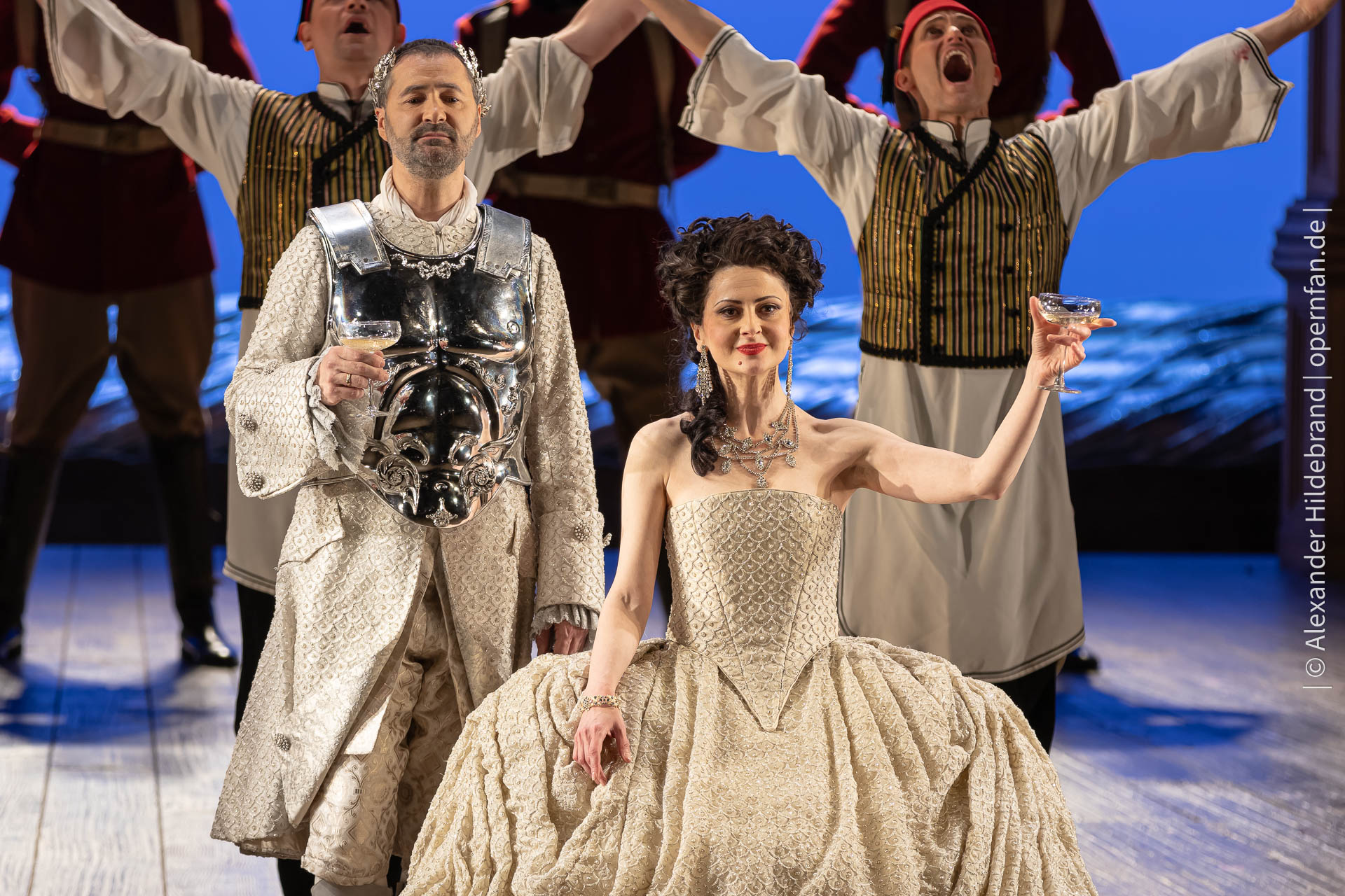Giulio Cesare (Christophe Dumaux), Cleopatra (Elena Tsallagova) | Foto © Alexander Hildebrand | opernfan.de | Giulio Cesare Dob 111