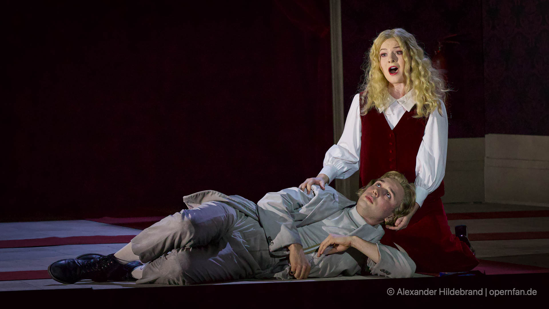 Hamlet: Huw Montague Rendall und Ophélie: Liv Redpath | Foto © Alexander Hildebrand | opernfan.de | IMG 2073