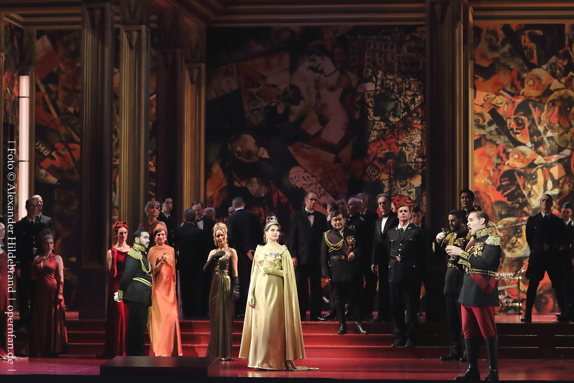 1. Akt von Rigoletto (mit Michael Fabiano als Herzog von Mantua, re.) | Foto © Alexander Hildebrand | opernfan.de | IMG 4835